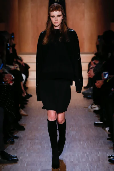 Look 33